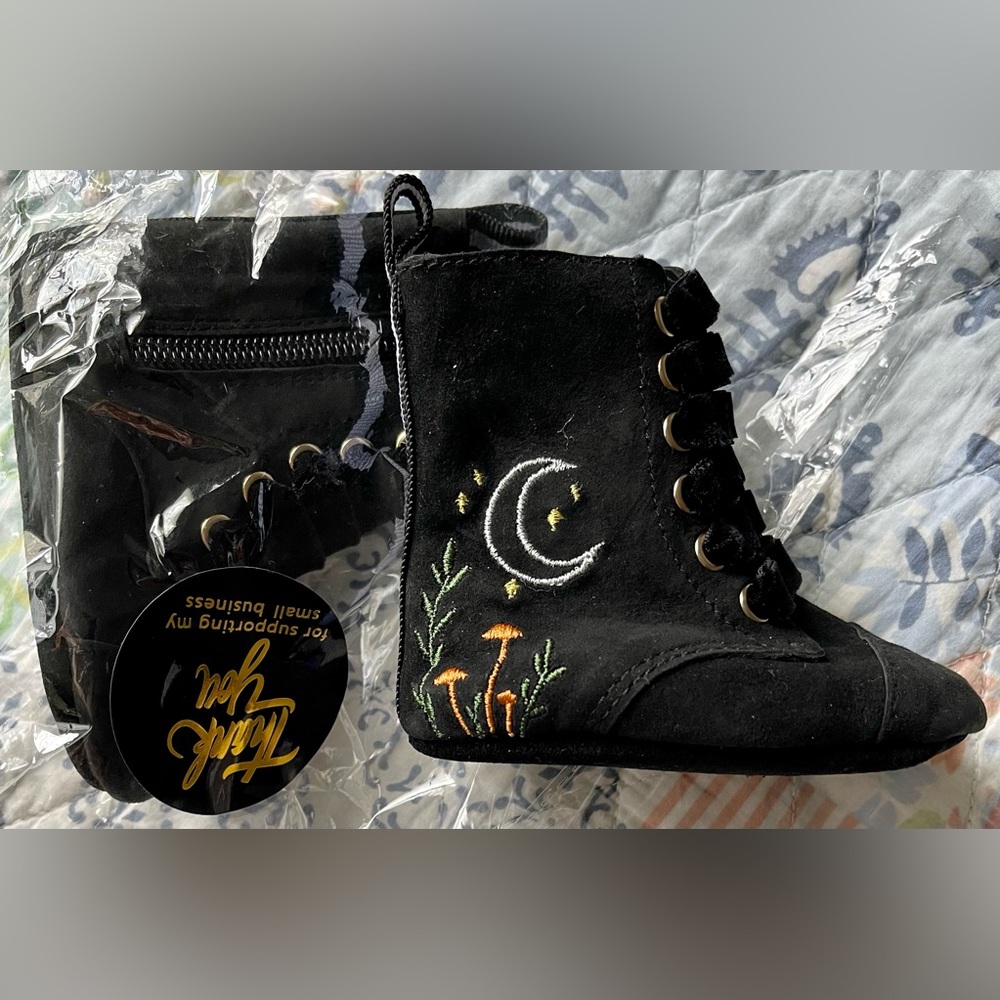 Spellbound Soles (soft sole) baby/toddler shoes/boots size 2 4.33 inches
